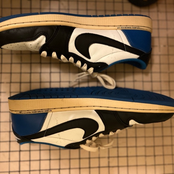 Jordan 1 low fragment design - Picture 3 of 8